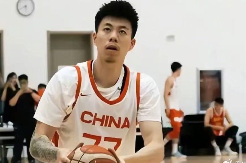 张镇麟因伤退出国家队集训，中国男篮亚洲杯备战再遭打击