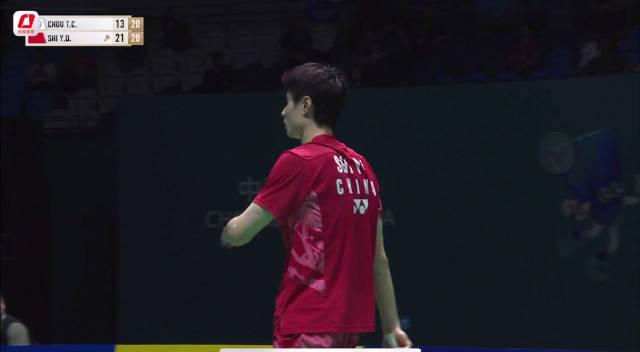 石宇奇2-0横扫周天成！中国赛晋级决赛背后，这些细节太燃了