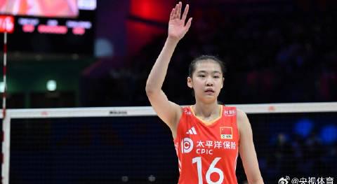 中国U21女排世锦赛首战告捷！3-1逆转克罗地亚，这些年轻姑娘太燃了