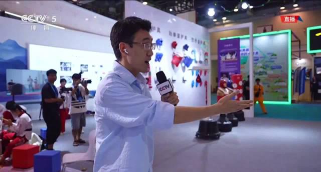 三大世界冠军同台炫技！手把手教你看懂搏击运动的魅力