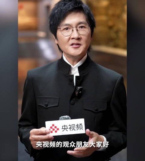 孙楠深情献唱国庆晚会：歌声中的倔强与自豪，海外华人如何同步观看？