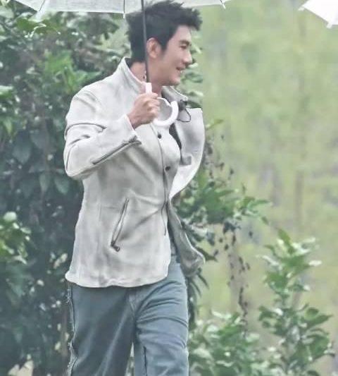 海外华人追剧困扰全解析：从肖顺尧新剧谈起，如何突破地区限制看国内热门节目