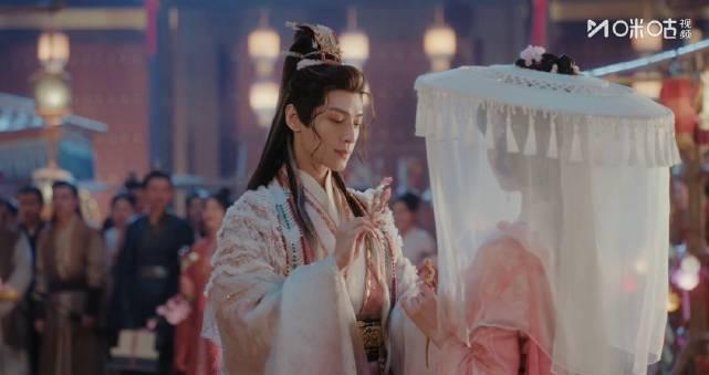《水龙吟》名场面炸裂!罗云熙手把手教反派刺杀自己,网友:这操作太疯太苏了!
