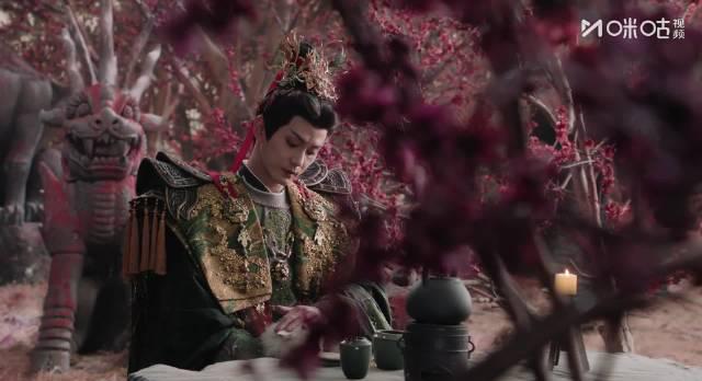 《水龙吟》鬼牡丹惊悚升级!徐正溪一秒变脸吓坏观众,中式恐怖美学引爆热议