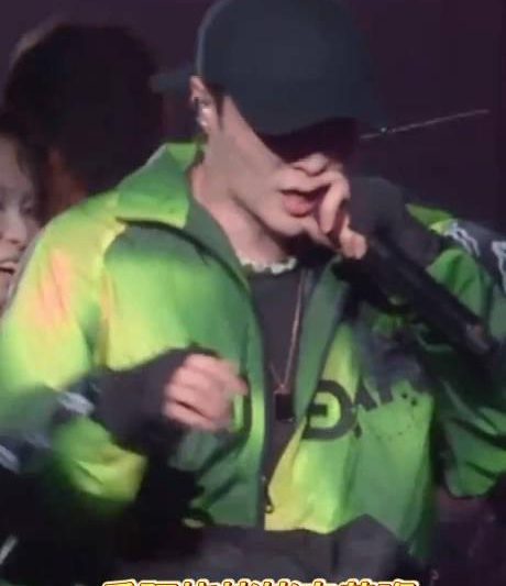 海外华人听不了张艺兴新歌？3招教你解锁《湖南摇叮阔》方言RAP