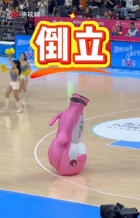 揭秘全运会吉祥物幕后!大湾鸡扮演者0帧起手绝活震撼全网