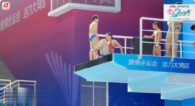 全红婵全运会备战画面曝光！完美动作惊艳全场，这次她要冲击双冠王