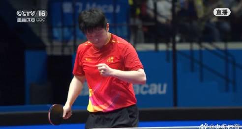 刷到樊振东全运会逆风翻盘视频,我连夜给海外表弟打电话:想流畅看国服比赛吗?