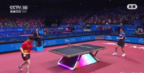 刷到樊振东全运会逆风翻盘视频,我连夜给海外表弟打电话:想流畅看国服比赛吗?