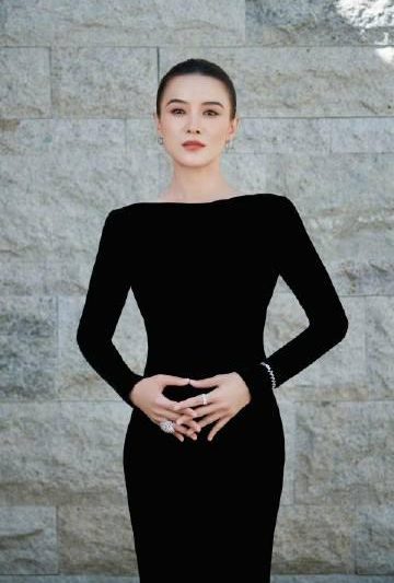 海外华人追剧遇阻？宋佳金鸡封后背后藏着这些播放难题