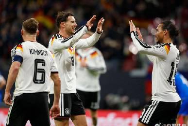 刷到德国队五连胜晋级视频,我连夜给海外表弟打电话:想同步看国服比赛有多难