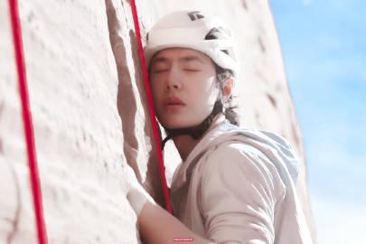 海外华人必看！王一博直播揭秘钓鱼新技能，原来这才是他的隐藏天赋