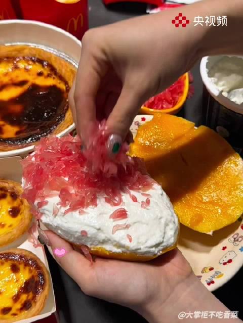 深夜美食治愈指南:3招让你告别疲惫,找回生活小确幸