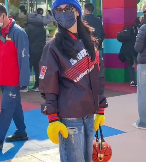 张柏芝43岁美如少女！海外华人如何解锁国内综艺追星无压力