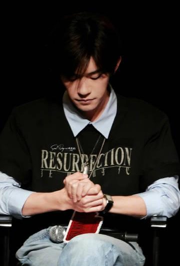 易烊千玺路演惊艳全场！海外华人如何突破地区限制追国内影视综艺