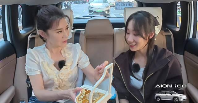 花样游泳冠军每周必修芭蕾课，揭秘水中舞蹈背后的陆地训练秘诀