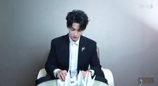 徐正溪跨界解说NBA！11月4日湖人vs开拓者，海外华人如何解锁咪咕视频直播？