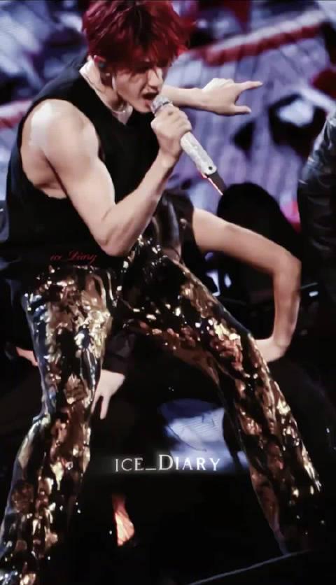 海外华人必看!檀健次喜提'刚子'新外号,粉丝集体沦陷魅力漩涡