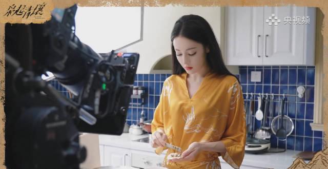 海外追剧党看过来！3招教你解锁《枭起青壤》，直击迪丽热巴包包子名场面