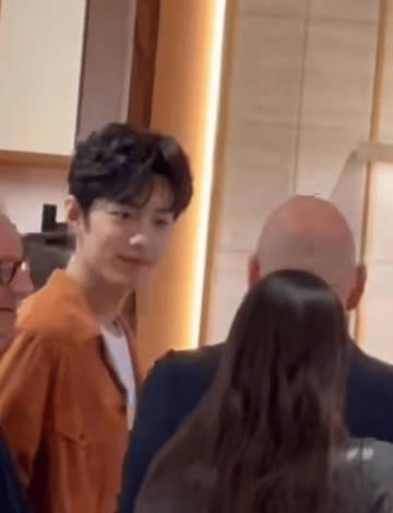 海外华人福利!肖战澳门活动高糊画质也挡不住帅气,这些方法帮你解锁地区限制追星