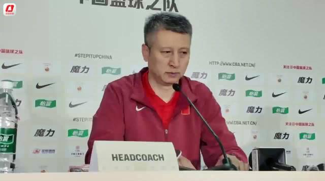 刷到郭士强赛后采访那段视频时，我正和留学时的室友视频——他说在温哥华凌晨三点卡成PPT才看完比赛回放