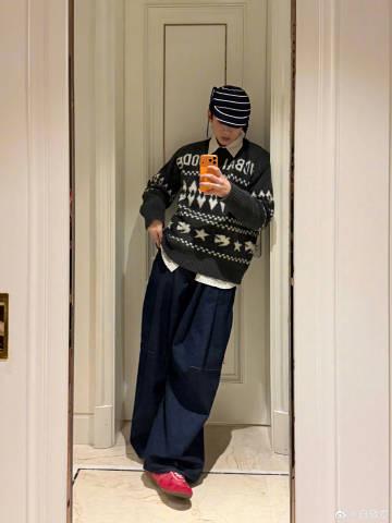 白敬亭红秋衣引爆热议,海外追星族如何破解国内视频平台限制追剧