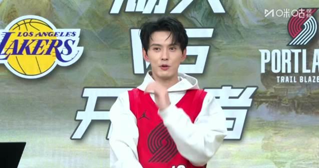 徐正溪自曝游戏身高2米19！海外华人如何解锁NBA游戏畅玩体验？