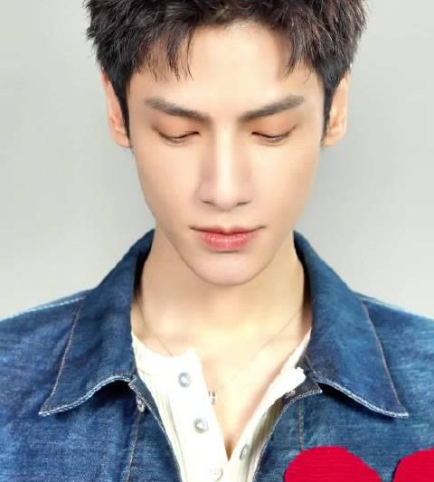 罗云熙新剧神级演绎！这一推直接推上热搜，海外剧迷如何解锁追剧限制？