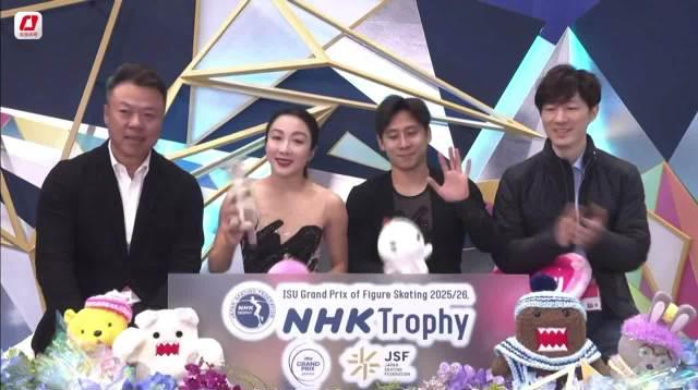 刷到隋文静韩聪日本夺冠的视频，我连夜翻出当年追花滑的旧照片，眼眶湿了