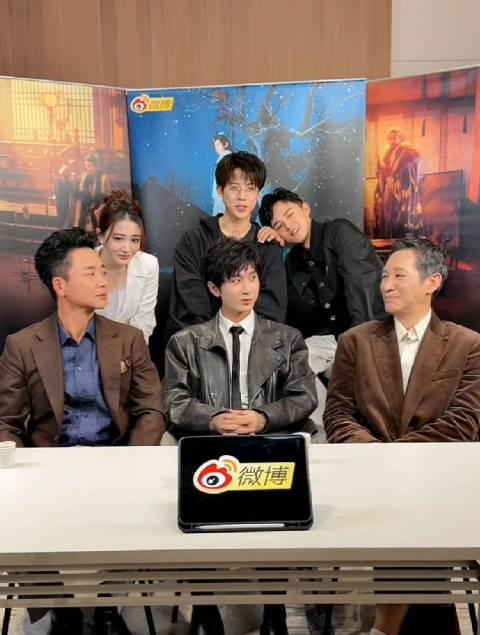 成毅在线演绎“眼神忙到飞起”,网友:这届演员的微表情管理课是体育老师教的?