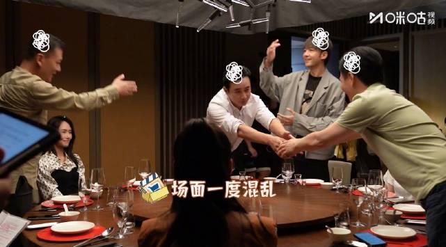 《时差一万公里》片场欢乐多!付玉东李道奇魔性“双人舞”出圈,张冉抽象唱法笑翻全场