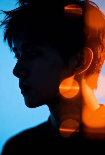 咪咕首位签约艺人身份成谜，网友开启竞猜模式！你押谁？