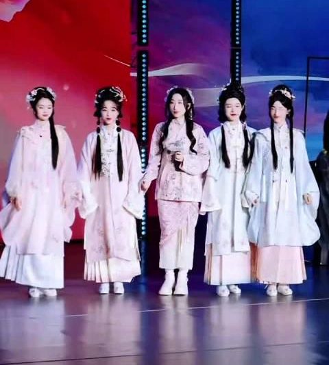 海外追剧党必看！一招教你解锁国内影音平台，轻松追更《国风芳华录》等热门综艺