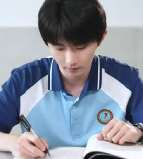 海外华人看不了？马嘉祺新剧《我们生活在南京》官宣，时空穿梭引爆期待！