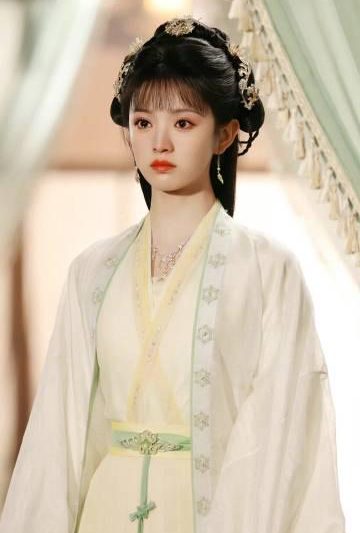 田曦薇新剧《嫁金钗》引爆期待！一人分饰两角，“双恶女”设定太带感，古装造型美出新高度