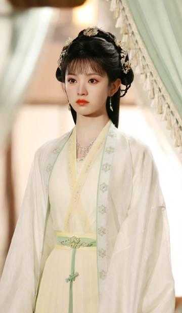 田曦薇新剧挑战“双恶女”,古装造型惊艳全网,海外剧迷如何同步追更?
