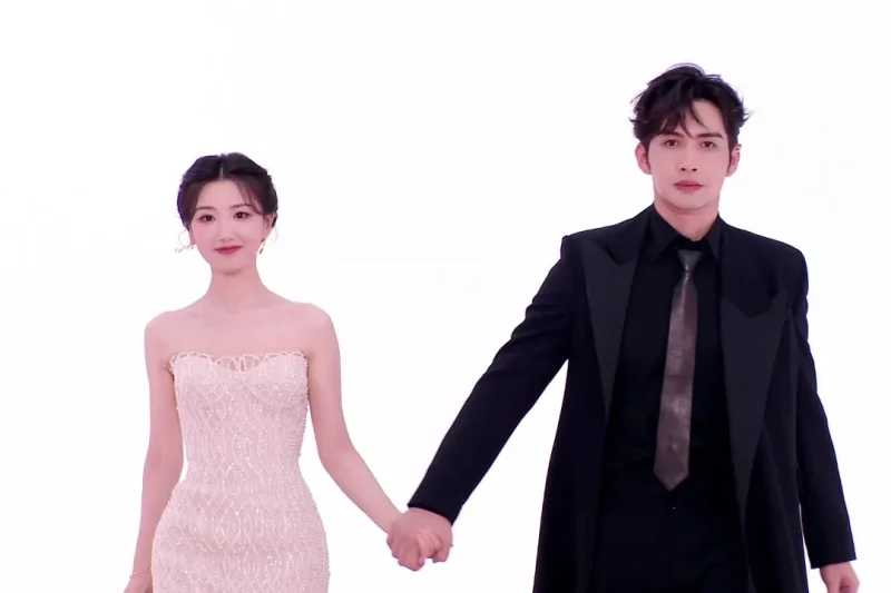 海外华人追剧难？腾讯星光大赏红毯引爆热议，张彬彬毛晓彤新剧成焦点