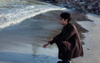 魏晨澳门红毯造型解析:三招教你穿出他同款“绅士高光感”