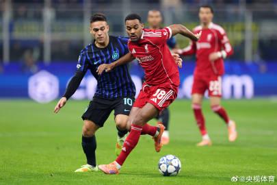 深夜刷到利物浦绝杀,我在海外卡成PPT,那一刻才懂游子的心酸